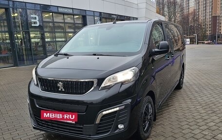 Peugeot Traveller I, 2020 год, 2 750 000 рублей, 2 фотография