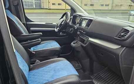 Peugeot Traveller I, 2020 год, 2 750 000 рублей, 13 фотография