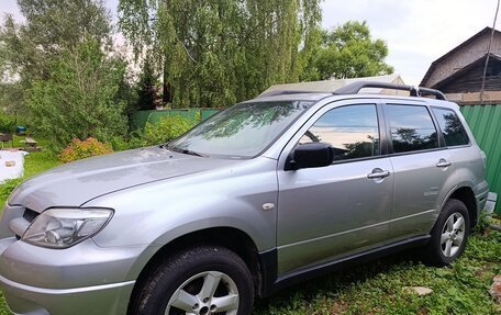 Mitsubishi Outlander III рестайлинг 3, 2003 год, 750 000 рублей, 5 фотография