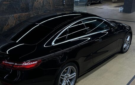 Mercedes-Benz E-Класс, 2019 год, 3 950 000 рублей, 3 фотография