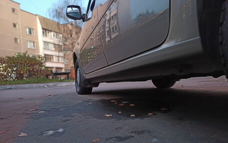 Renault Logan I, 2015 год, 600 000 рублей, 10 фотография