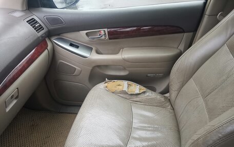 Toyota Land Cruiser Prado 120 рестайлинг, 2004 год, 1 900 000 рублей, 8 фотография