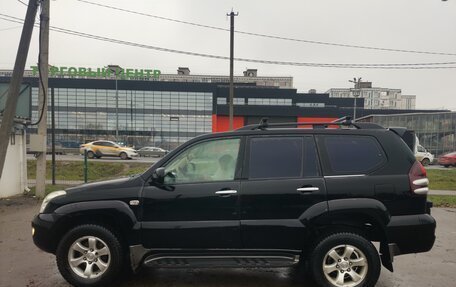 Toyota Land Cruiser Prado 120 рестайлинг, 2004 год, 1 900 000 рублей, 13 фотография