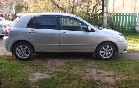 Toyota Corolla, 2004 год, 595 000 рублей, 2 фотография