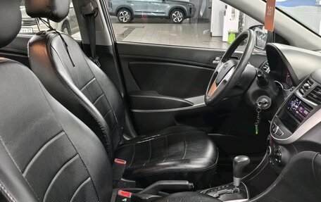 Hyundai Solaris II рестайлинг, 2013 год, 740 000 рублей, 18 фотография