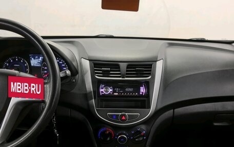 Hyundai Solaris II рестайлинг, 2013 год, 740 000 рублей, 12 фотография