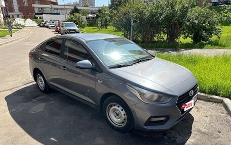 Hyundai Solaris II рестайлинг, 2018 год, 1 012 000 рублей, 15 фотография