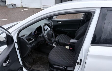 Hyundai Solaris II рестайлинг, 2021 год, 1 500 000 рублей, 7 фотография