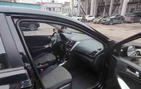 Hyundai Solaris II рестайлинг, 2014 год, 500 000 рублей, 15 фотография