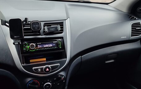 Hyundai Solaris II рестайлинг, 2014 год, 500 000 рублей, 12 фотография