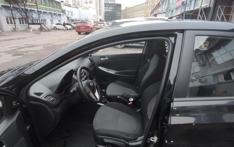 Hyundai Solaris II рестайлинг, 2014 год, 500 000 рублей, 13 фотография