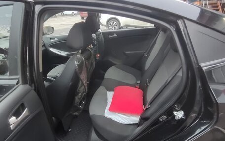 Hyundai Solaris II рестайлинг, 2014 год, 500 000 рублей, 16 фотография