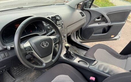 Toyota Avensis III рестайлинг, 2009 год, 680 000 рублей, 13 фотография