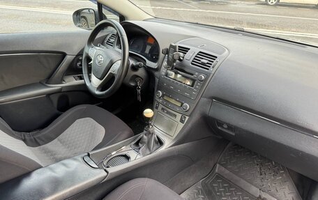 Toyota Avensis III рестайлинг, 2009 год, 680 000 рублей, 12 фотография