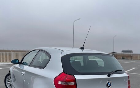 BMW 1 серия, 2009 год, 870 000 рублей, 3 фотография