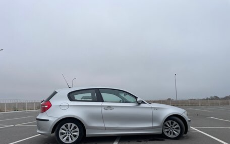 BMW 1 серия, 2009 год, 870 000 рублей, 2 фотография