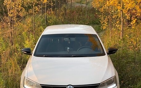 Volkswagen Jetta VI, 2015 год, 880 000 рублей, 1 фотография