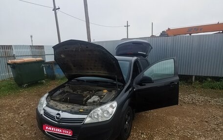 Opel Astra H, 2011 год, 600 000 рублей, 1 фотография