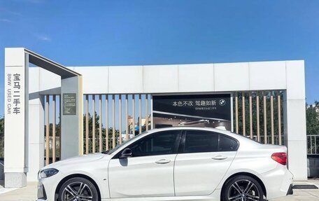 BMW 1 серия, 2021 год, 1 830 000 рублей, 3 фотография