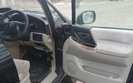 Nissan Bassara, 2003 год, 480 000 рублей, 10 фотография