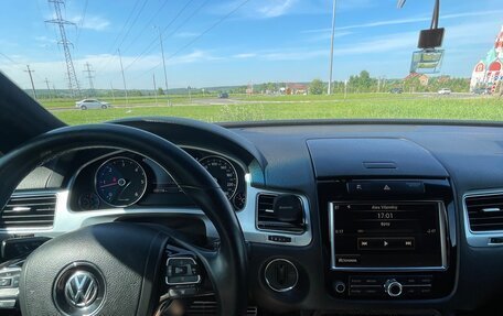 Volkswagen Touareg III, 2010 год, 1 750 000 рублей, 11 фотография