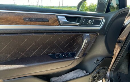 Volkswagen Touareg III, 2010 год, 1 750 000 рублей, 14 фотография