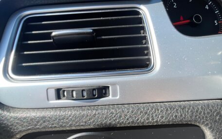 Volkswagen Touareg III, 2010 год, 1 750 000 рублей, 12 фотография