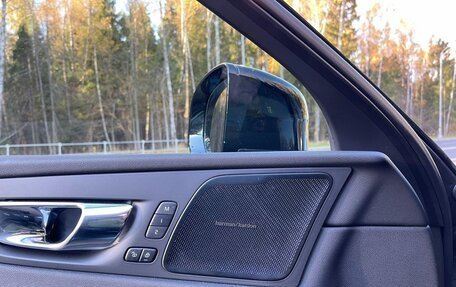 Volvo XC60 II, 2019 год, 3 600 000 рублей, 6 фотография