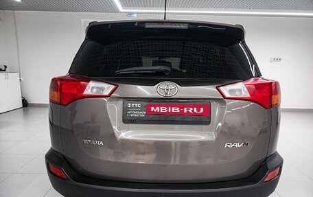 Toyota RAV4, 2014 год, 1 691 000 рублей, 7 фотография