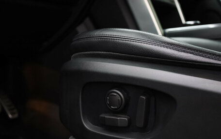 Land Rover Discovery Sport I рестайлинг, 2018 год, 2 550 000 рублей, 25 фотография