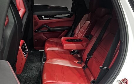 Porsche Cayenne III, 2019 год, 5 690 000 рублей, 7 фотография