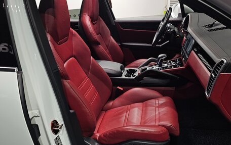 Porsche Cayenne III, 2019 год, 5 690 000 рублей, 19 фотография