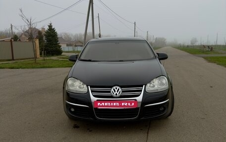 Volkswagen Jetta VI, 2009 год, 750 000 рублей, 2 фотография