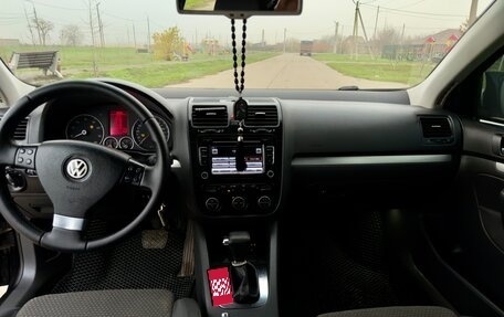 Volkswagen Jetta VI, 2009 год, 750 000 рублей, 10 фотография