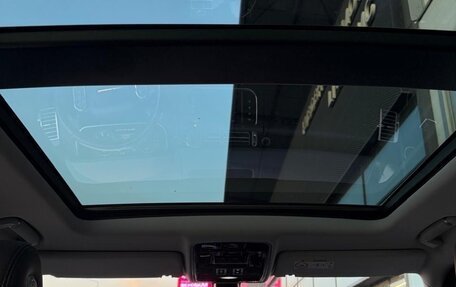 Land Rover Range Rover IV рестайлинг, 2016 год, 4 670 000 рублей, 8 фотография