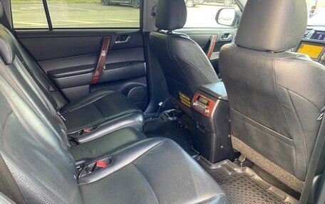 Toyota Highlander III, 2013 год, 1 650 000 рублей, 18 фотография