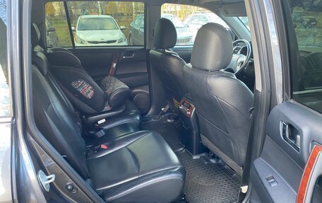 Toyota Highlander III, 2013 год, 1 650 000 рублей, 22 фотография