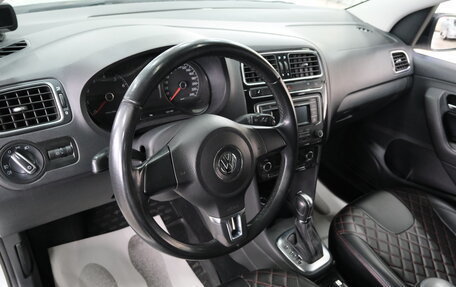Volkswagen Polo VI (EU Market), 2014 год, 969 000 рублей, 11 фотография