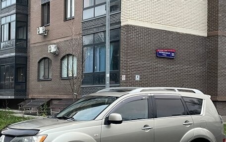 Mitsubishi Outlander III рестайлинг 3, 2008 год, 800 000 рублей, 1 фотография