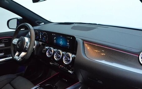 Mercedes-Benz GLA AMG, 2022 год, 5 800 000 рублей, 11 фотография