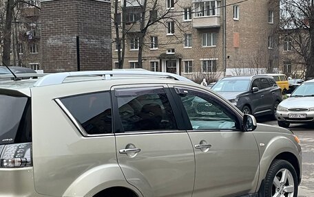 Mitsubishi Outlander III рестайлинг 3, 2008 год, 800 000 рублей, 4 фотография