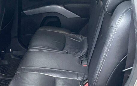 Mitsubishi Outlander III рестайлинг 3, 2008 год, 800 000 рублей, 8 фотография