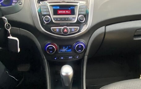 Hyundai Solaris II рестайлинг, 2015 год, 999 000 рублей, 10 фотография