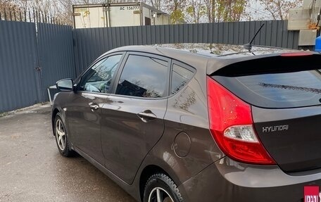 Hyundai Solaris II рестайлинг, 2015 год, 999 000 рублей, 3 фотография