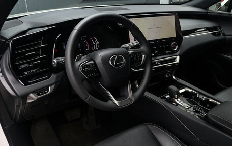 Lexus RX IV рестайлинг, 2023 год, 7 550 000 рублей, 16 фотография