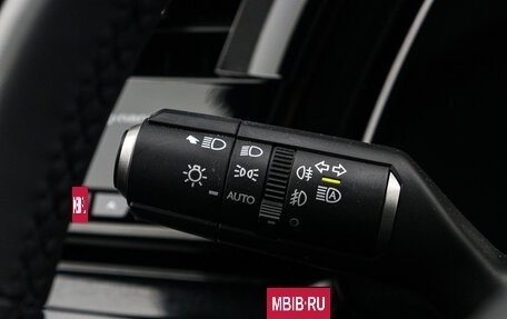 Lexus RX IV рестайлинг, 2023 год, 7 550 000 рублей, 25 фотография