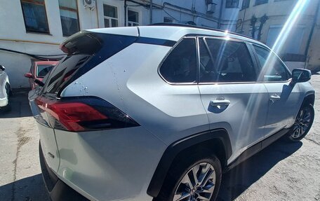 Toyota RAV4, 2021 год, 3 450 000 рублей, 14 фотография