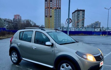 Renault Sandero I, 2014 год, 750 000 рублей, 3 фотография