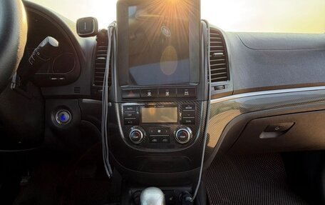 Hyundai Santa Fe III рестайлинг, 2011 год, 1 800 000 рублей, 17 фотография