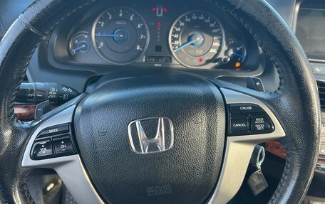 Honda Crosstour I рестайлинг, 2012 год, 1 800 000 рублей, 10 фотография